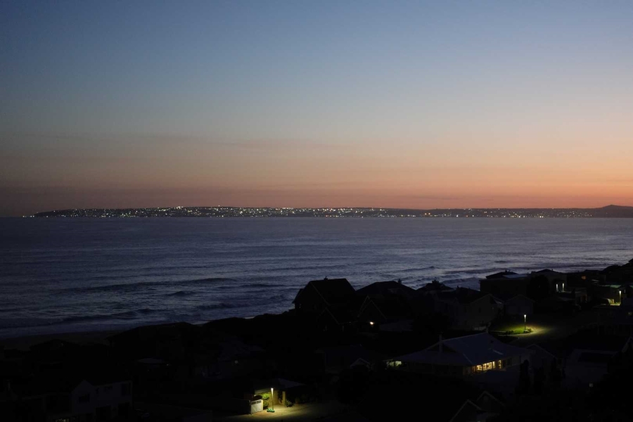 6 Bedroom Property for Sale in Outeniqua Strand Western Cape